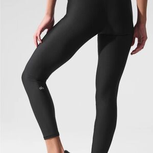 ALO Yoga 7/8 High-Waist Airlift Black Leggings size Small NWOT
